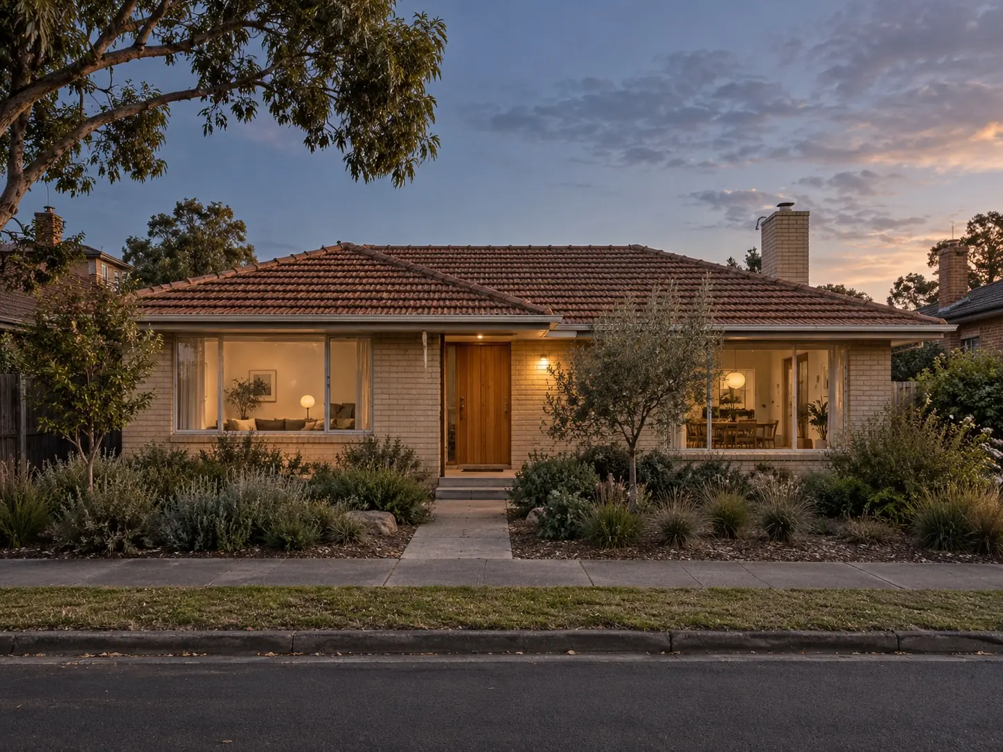25 Alex Road: front of the home